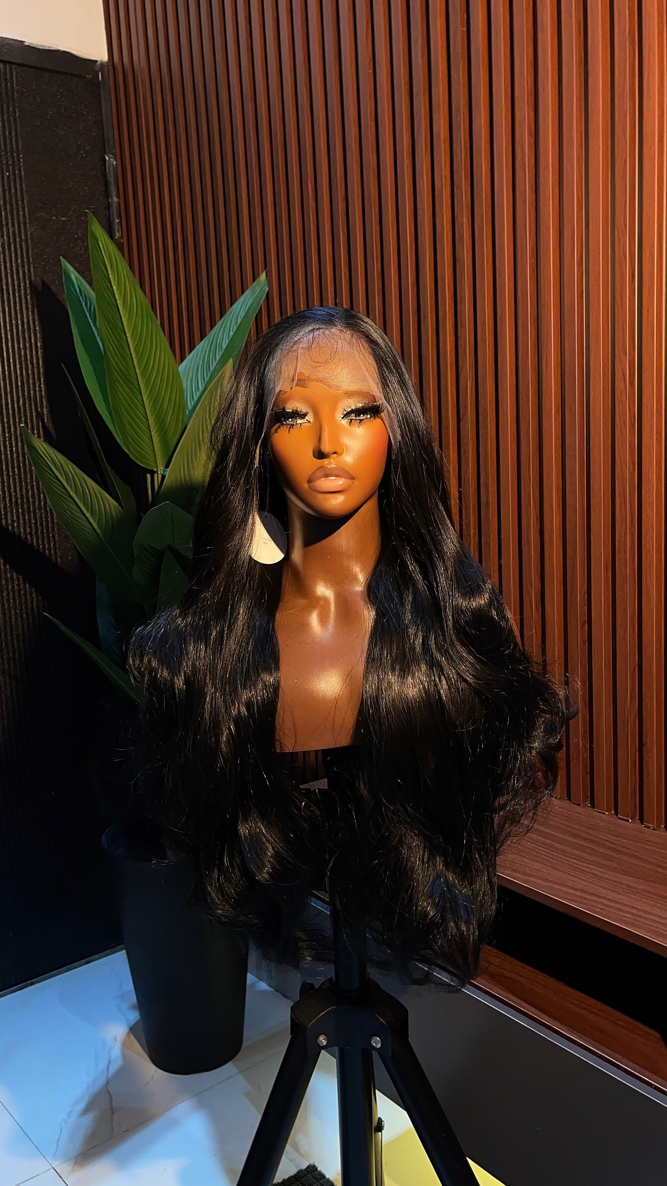 Wig Diva- 30 inch 13x4 full frontal unit. (Black)