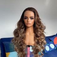 Wig Alora (Champagne Gold)