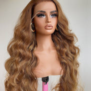 Wig Alora (Honey Blonde)