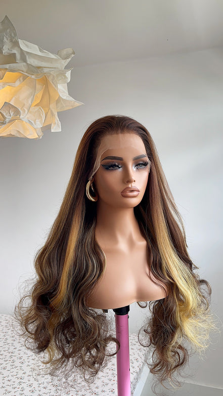 Heiress (Brown Highlights)