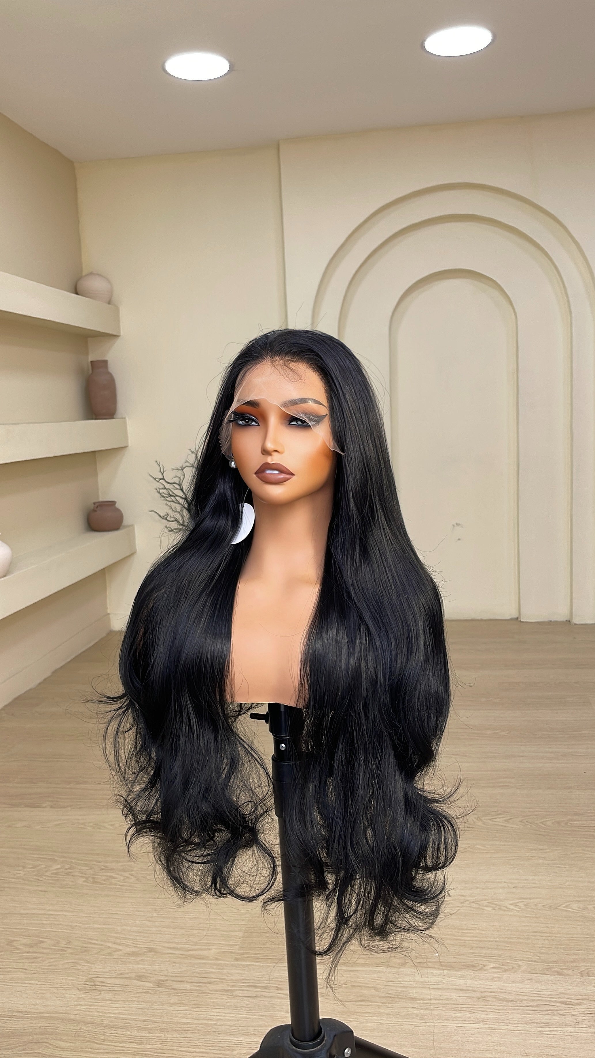 Wig Diva- 30 inch 13x4 full frontal unit. (Black)