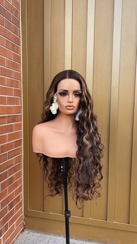 Wig Camilla (T-Frontal) honey blonde