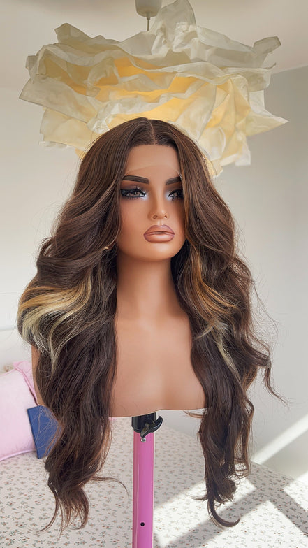 Mocha (Rich Brown with Blonde Face-Framing Highlights)