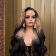 Wig Brooklyn 5x5 Closure (Two toned Black/Blonde)