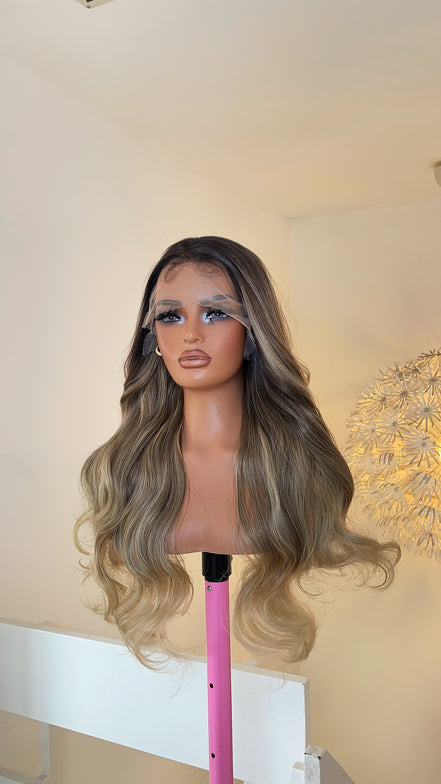 Wig Kimmie (Blonde)