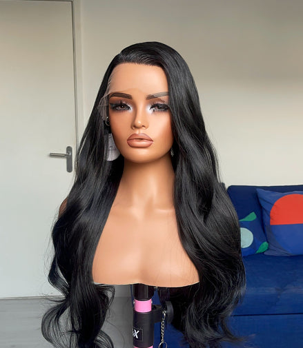 Cassie (Black)